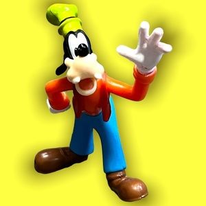Disney’s Goofy Figurine 3.5 X 2.5